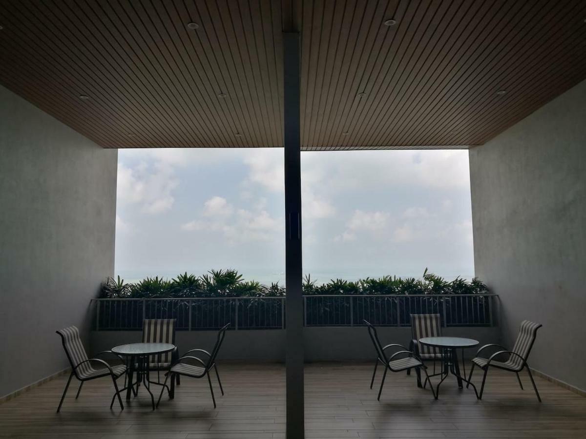 Atlantis Residence By Harmoni Harbour Malacca Exterior foto